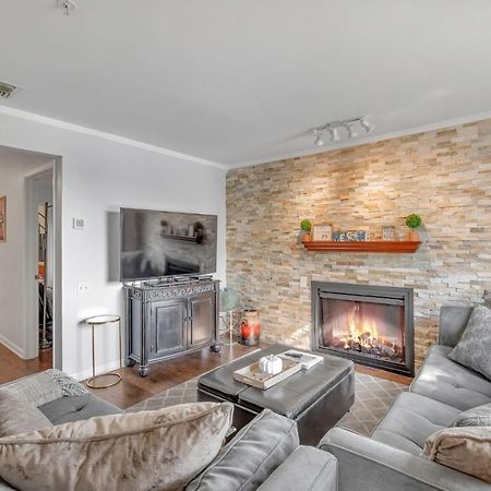 Nash Gold Private Condo - 2Bed, 2Bath, Sleep 6, 25 Min Walk To Broadway And All Nashville Attractions, Pool, Gym Eksteriør billede