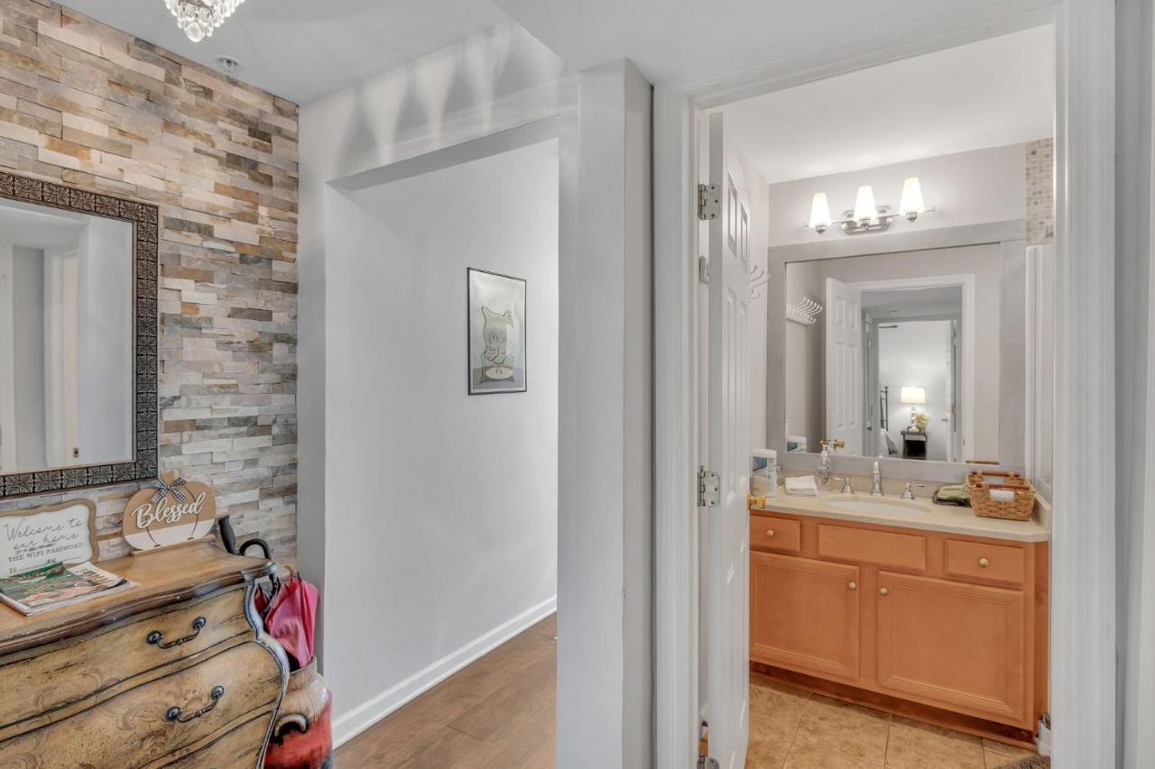 Nash Gold Private Condo - 2Bed, 2Bath, Sleep 6, 25 Min Walk To Broadway And All Nashville Attractions, Pool, Gym Eksteriør billede